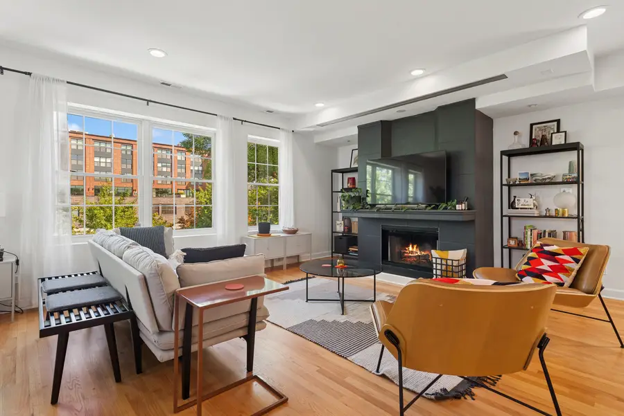 2458 N Linden Place #3, Chicago, IL 60647 - #3