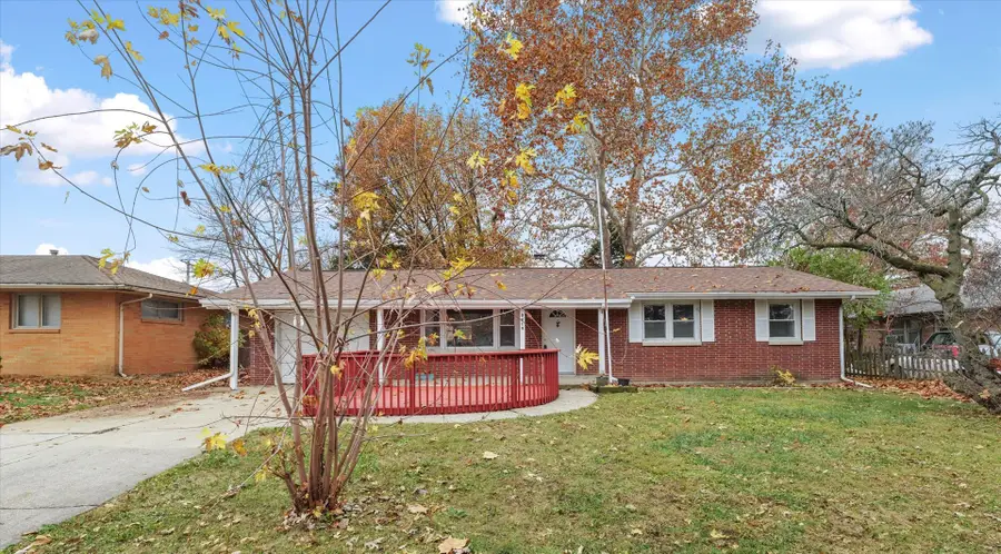 2213 Roland Drive, Champaign, IL 61821 - Image #2