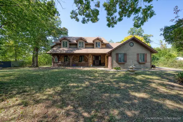 1102 S Oplaine Road, Gurnee, IL 60031