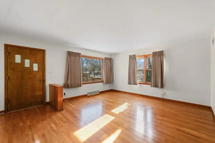 1105 S Kinch Street, Urbana, IL 61802 - Image #3