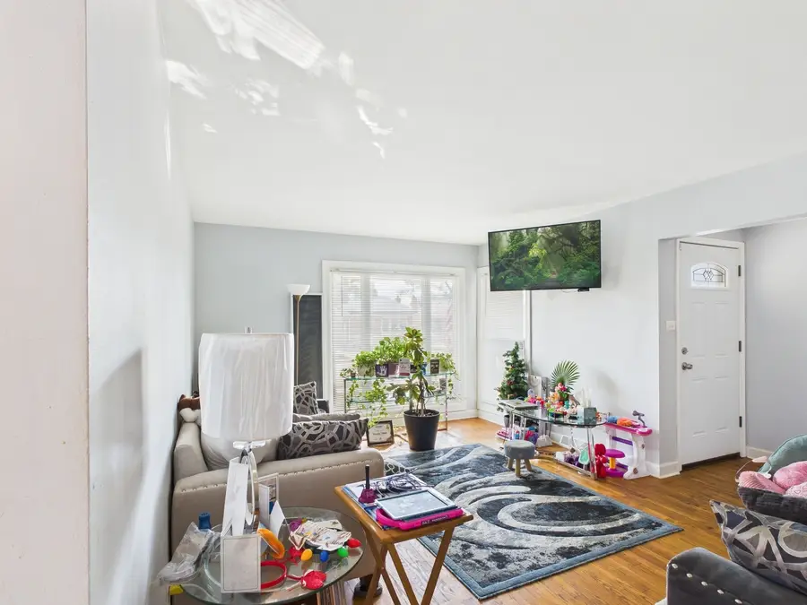 Address Withheld By Seller, Bellwood, IL 60104 - Image #3