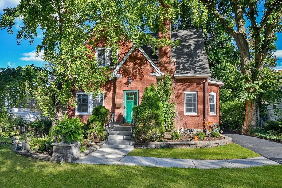 505 S Knollwood Drive, Wheaton, IL 60187 - Image #1