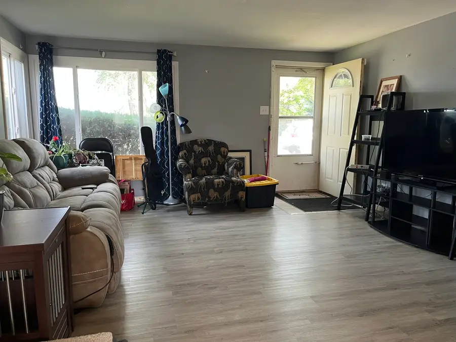 220 W Raye Drive, Chicago Heights, IL 60411 - Image #3