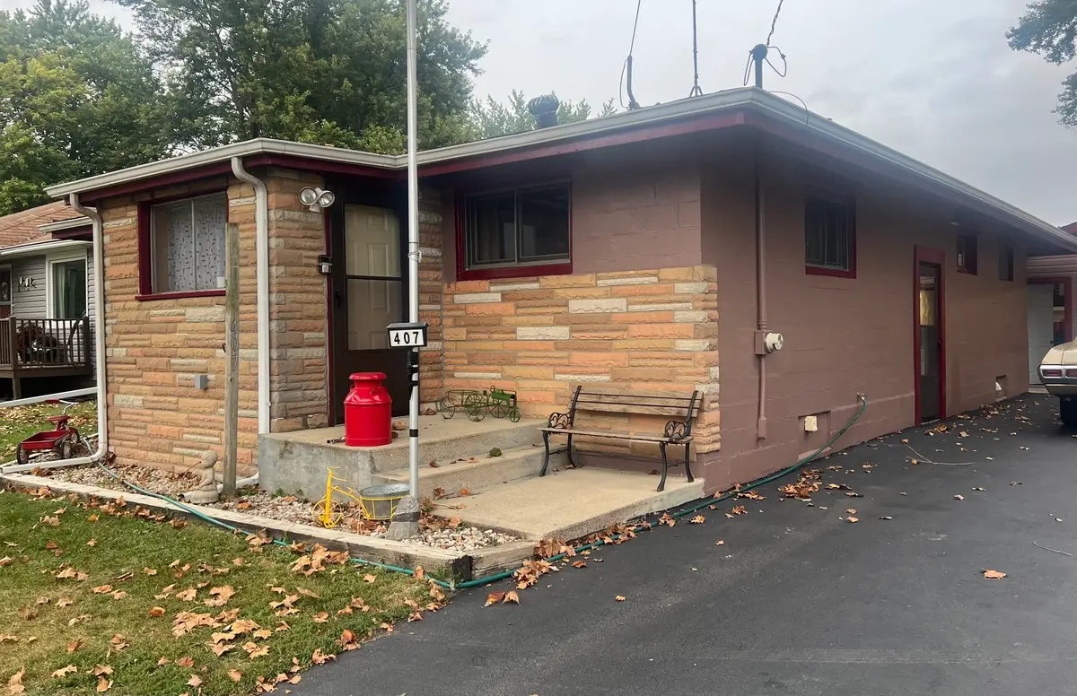 407 S 6th Street, Kirkland, IL 60146 - Image #1