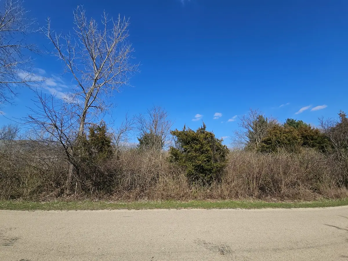 216 Cuyahoga Drive, Dixon, IL 61021 - Image #1