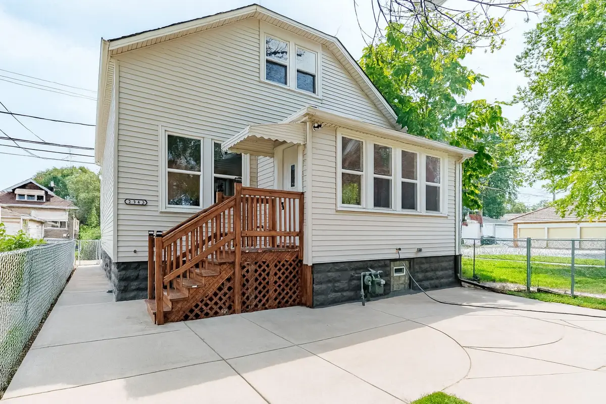 2343 Ridgeland Avenue, Berwyn, IL 60402 - Image #1