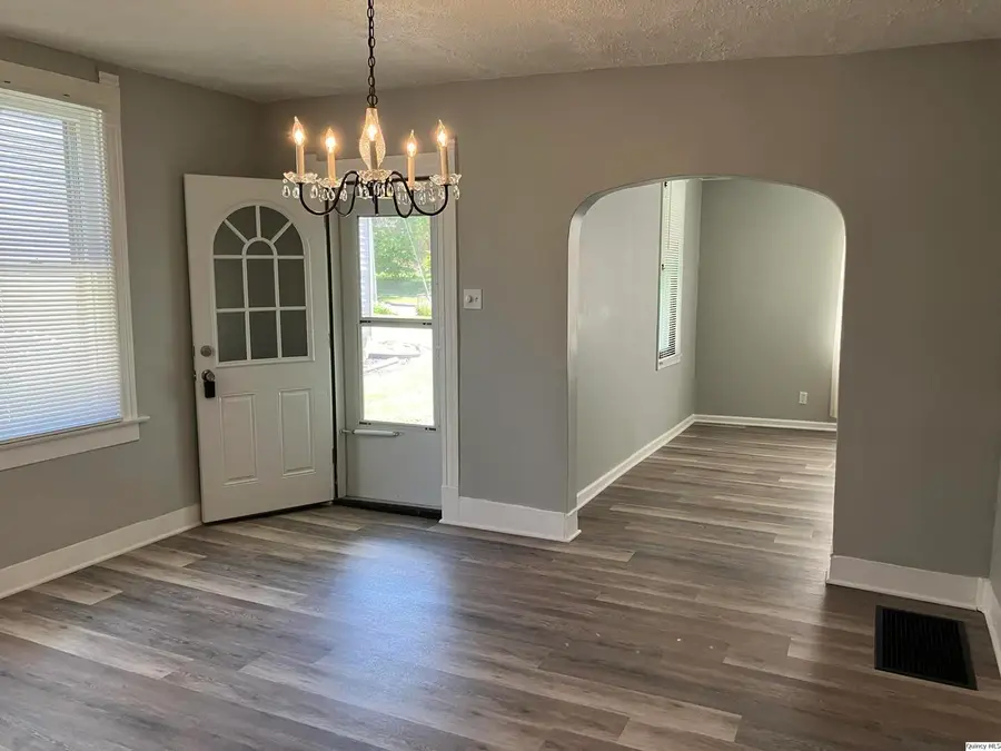 2045 Chestnut, Quincy, IL 62301 - Image #3
