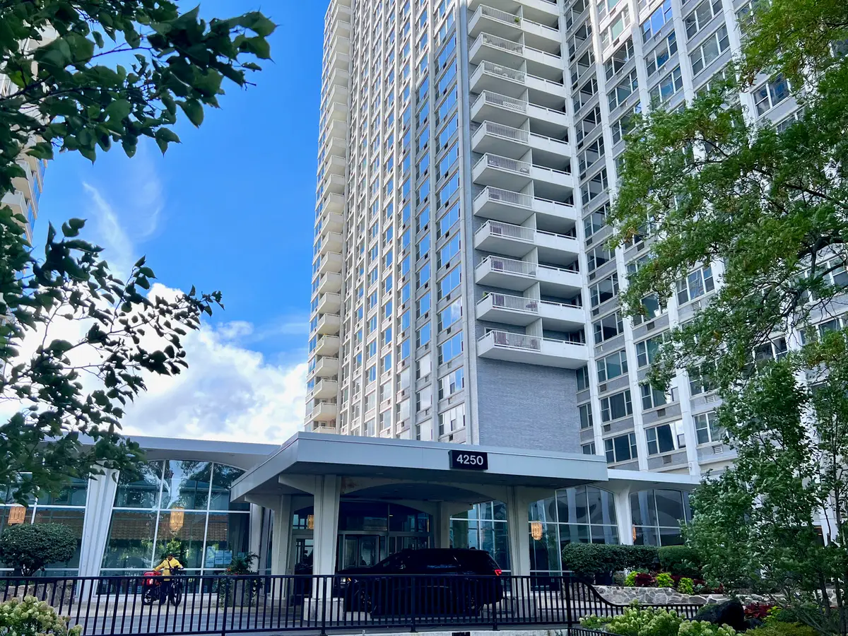 4250 N Marine Drive #832, Chicago, IL 60613 - Image #1