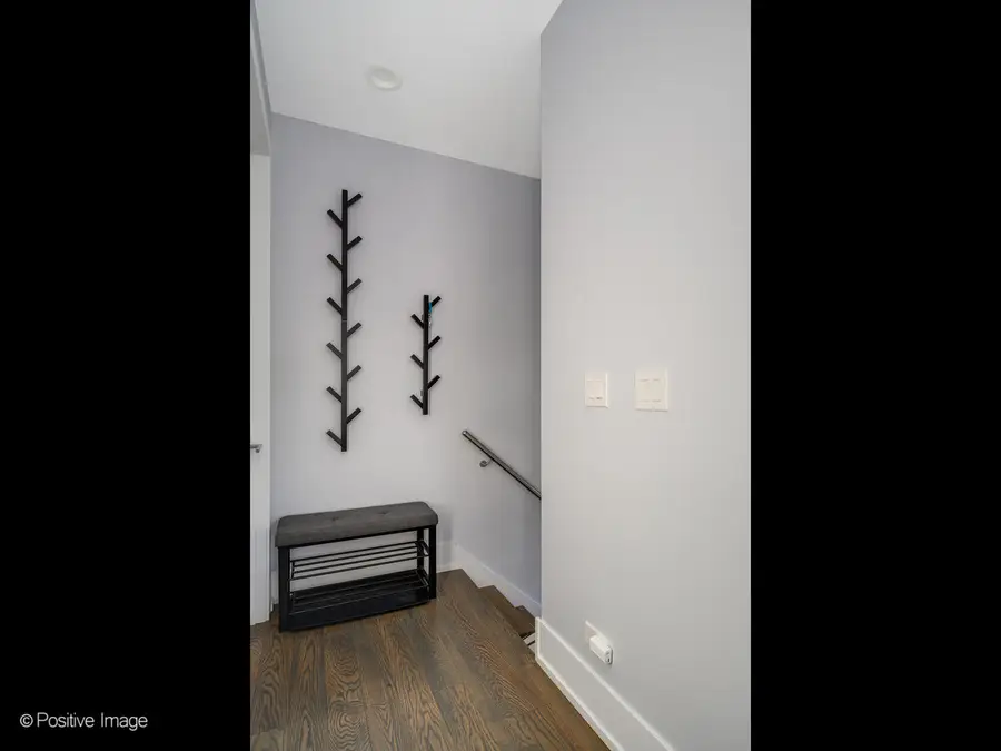 1822 N Kedzie Avenue #1W, Chicago, IL 60647 - Image #2