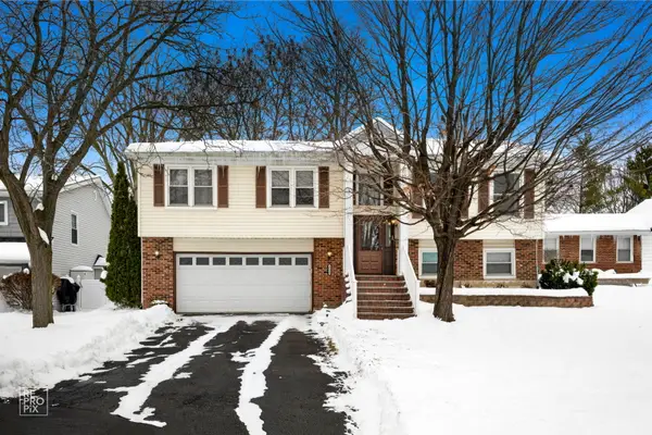 1033 S Warwick Circle S, Hoffman Estates, IL 60169