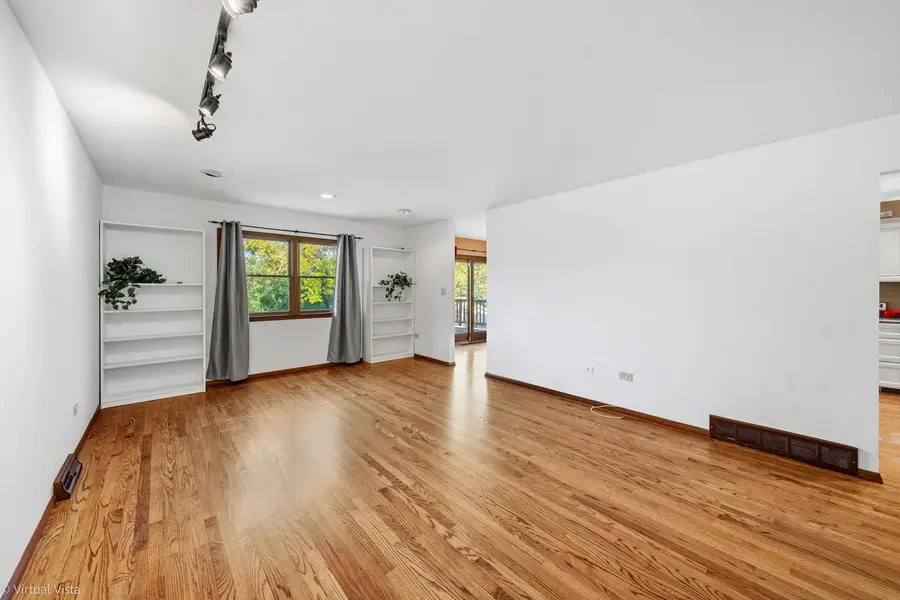 2124 Midhurst Road, Downers Grove, IL 60516 - Image #3