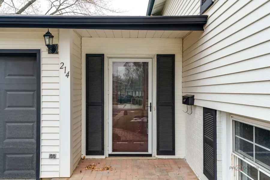 214 W Hintz Road, Arlington Heights, IL 60004 - Image #3
