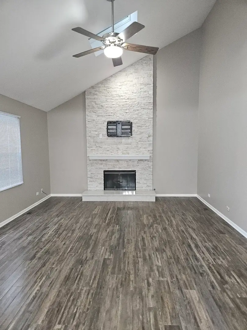 2011 Maplewood Circle, Naperville, IL 60540 - Image #2