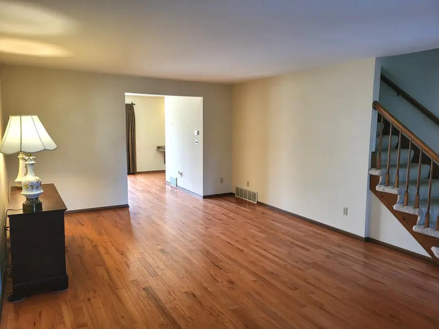 Address Withheld By Seller, Sycamore, IL 60178 - Image #2