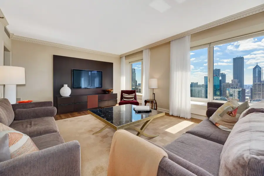 161 E Chicago Avenue #38C, Chicago, IL 60611 - Image #2