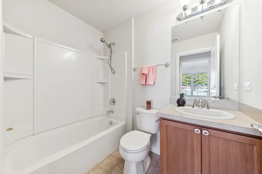 2920 Stoney Creek Drive, Elgin, IL 60124 - Image #3