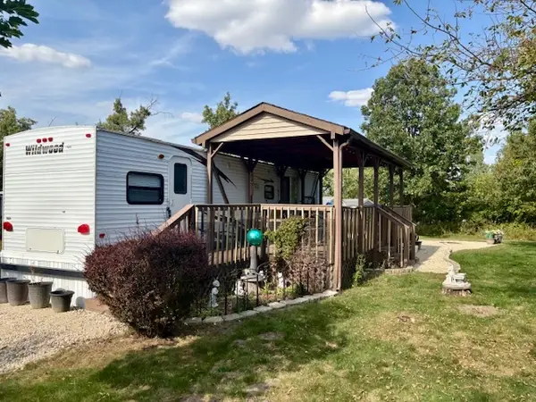 20/12 Woodhaven, Sublette, IL 61367