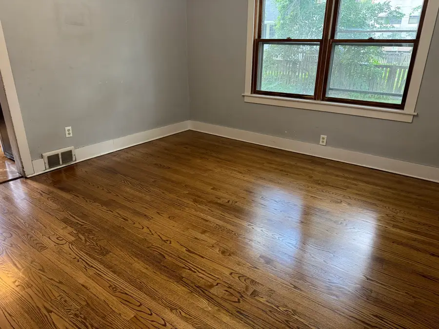 Address Withheld By Seller, Elgin, IL 60120 - #3