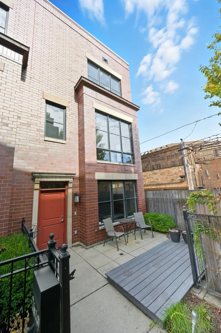 2649 N Hermitage Avenue, Chicago, IL 60614 - Image #1