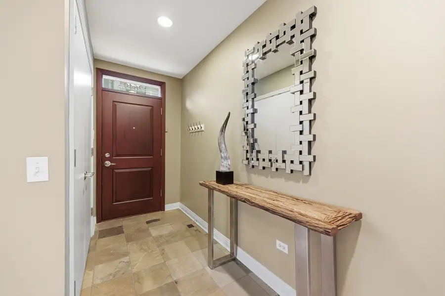 2649 N Hermitage Avenue, Chicago, IL 60614 - Image #3