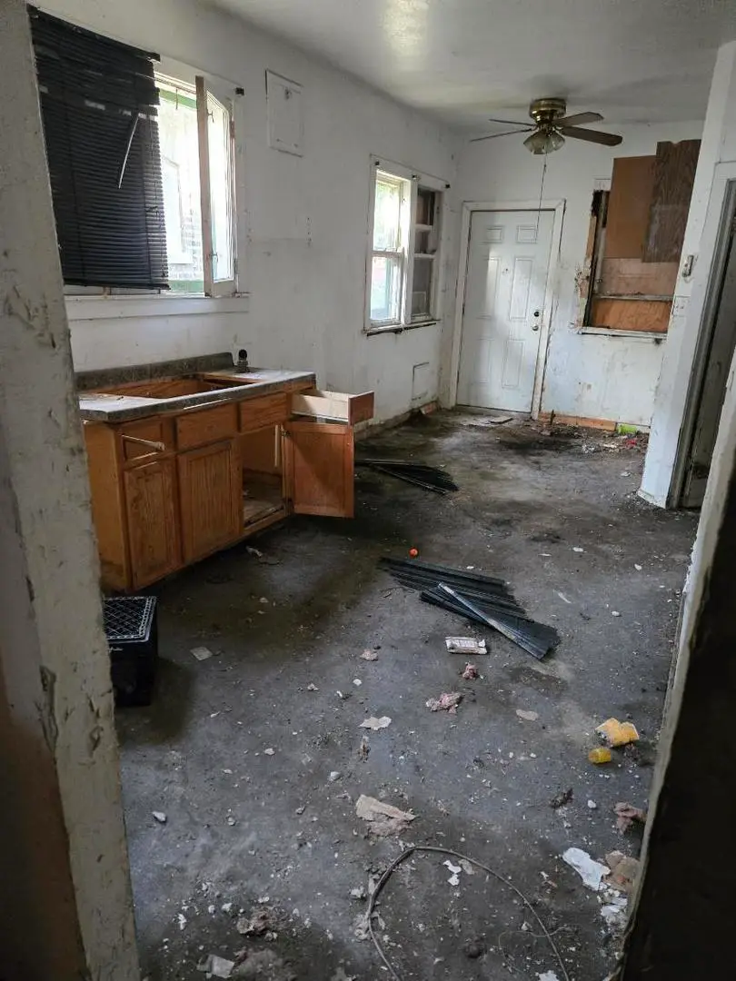 8350 S Green Street, Chicago, IL 60620 - Image #2