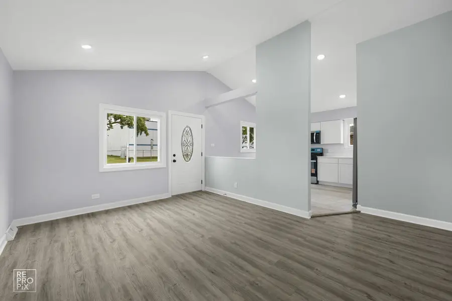 7616 S 78th Avenue, Bridgeview, IL 60455 - Image #2