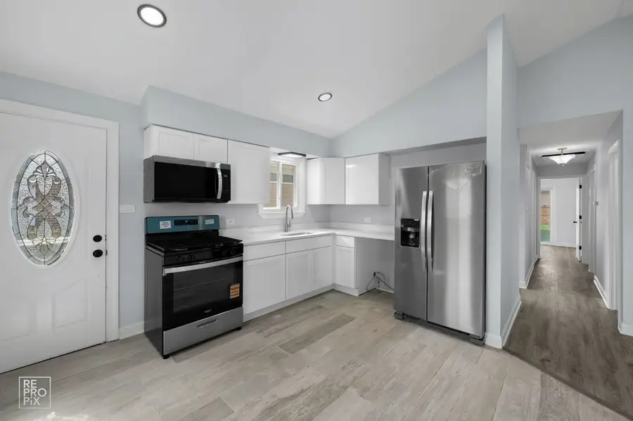 7616 S 78th Avenue, Bridgeview, IL 60455 - Image #3