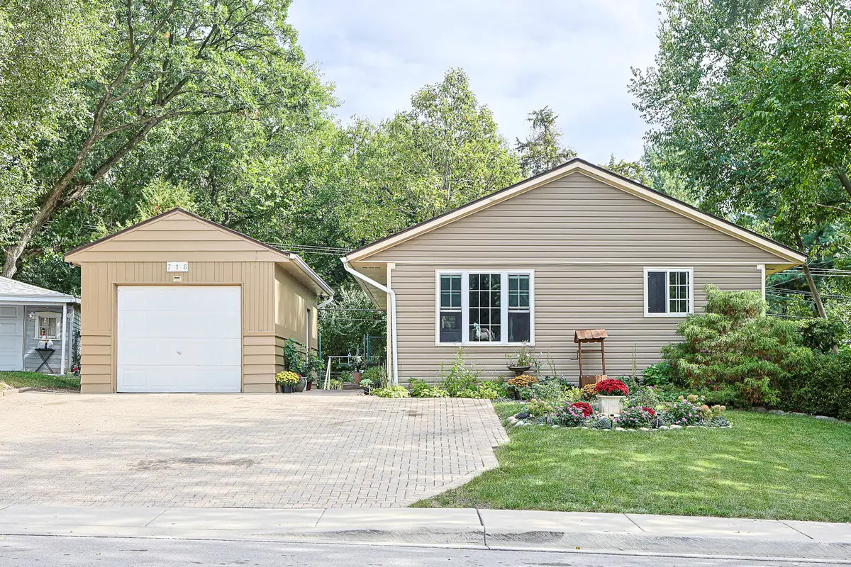 Address Withheld By Seller, Carpentersville, IL 60110 - Image #1