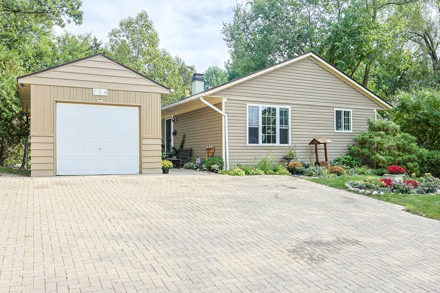 Address Withheld By Seller, Carpentersville, IL 60110 - Image #3