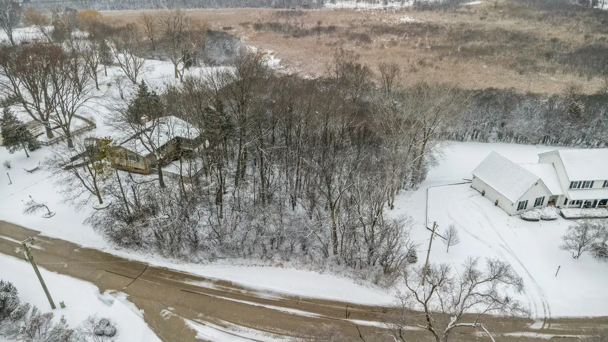 24334 N Grandview Drive, Lake Barrington, IL 60010 - #1