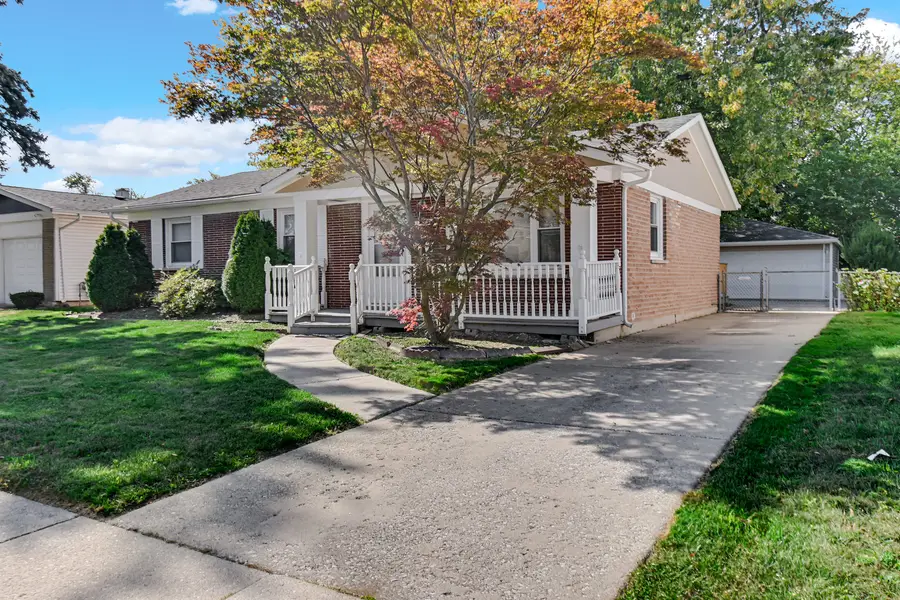 1225 N King Drive Ne, South Holland, IL 60473 - Image #2