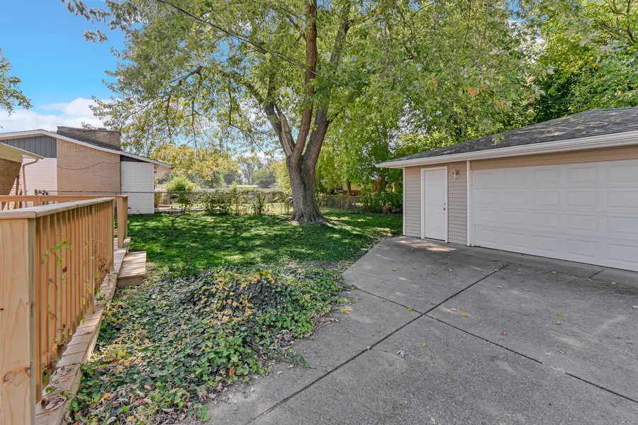 1225 N King Drive Ne, South Holland, IL 60473 - Image #3
