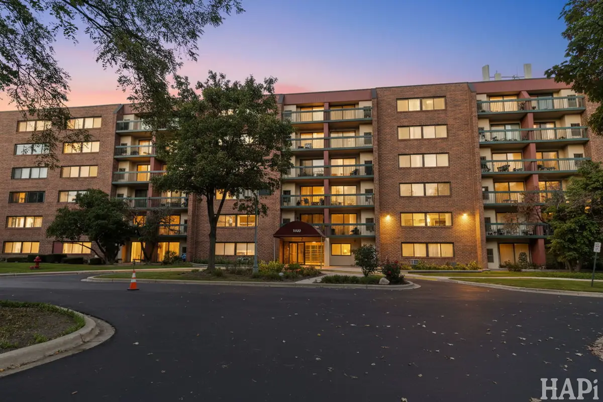 1840 Huntington Boulevard #415, Hoffman Estates, IL 60194 - Image #1