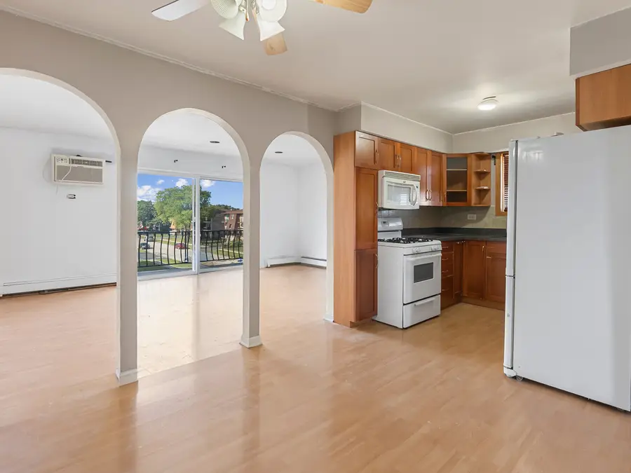 8059 W 84th Street #3N, Justice, IL 60458 - Image #2