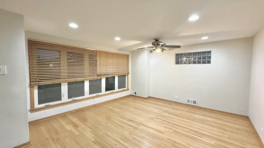 6005 S Menard Avenue, Chicago, IL 60638 - Image #3