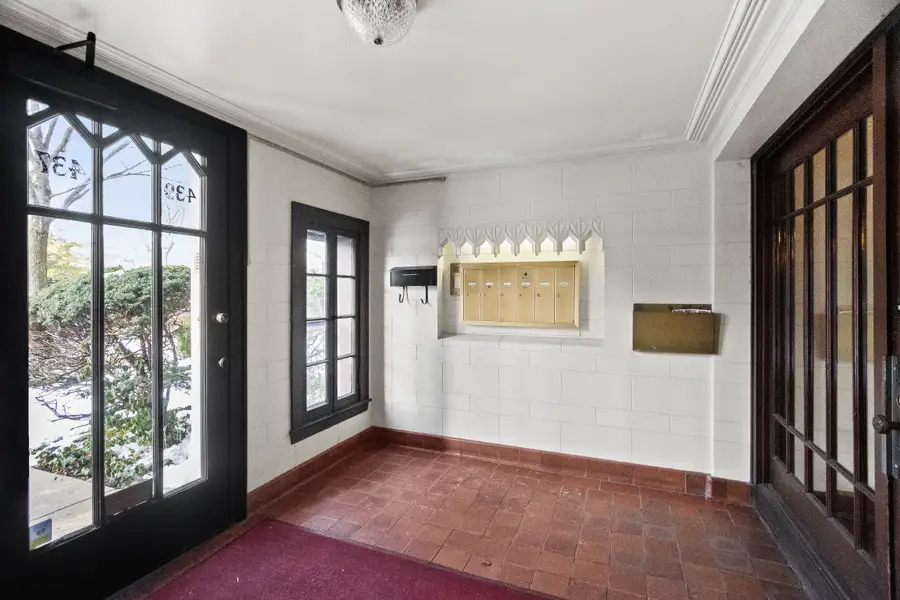 439 Ridge Avenue #2, Evanston, IL 60202 - Image #2
