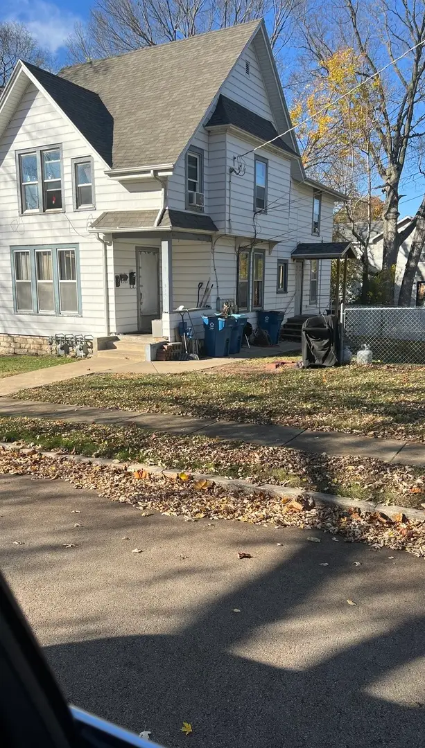 913 W 4th Street, Dixon, IL 61021 - Image #1