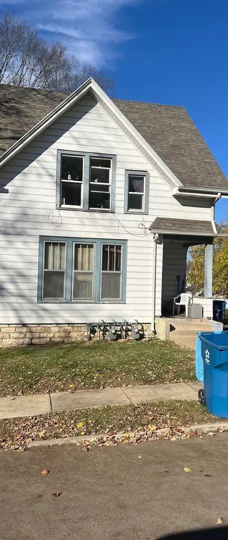 913 W 4th Street, Dixon, IL 61021 - Image #3