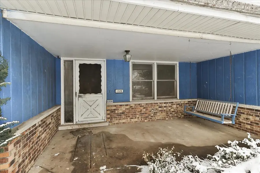 1326 Summit Drive, Schaumburg, IL 60193 - #2