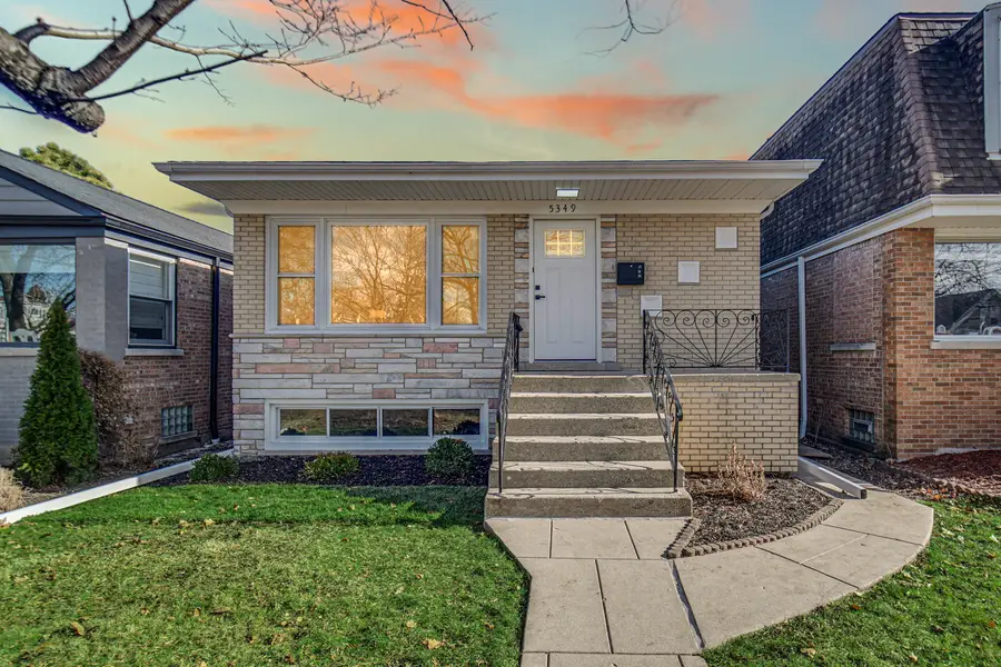 5349 N Meade Avenue, Chicago, IL 60630 - Image #2