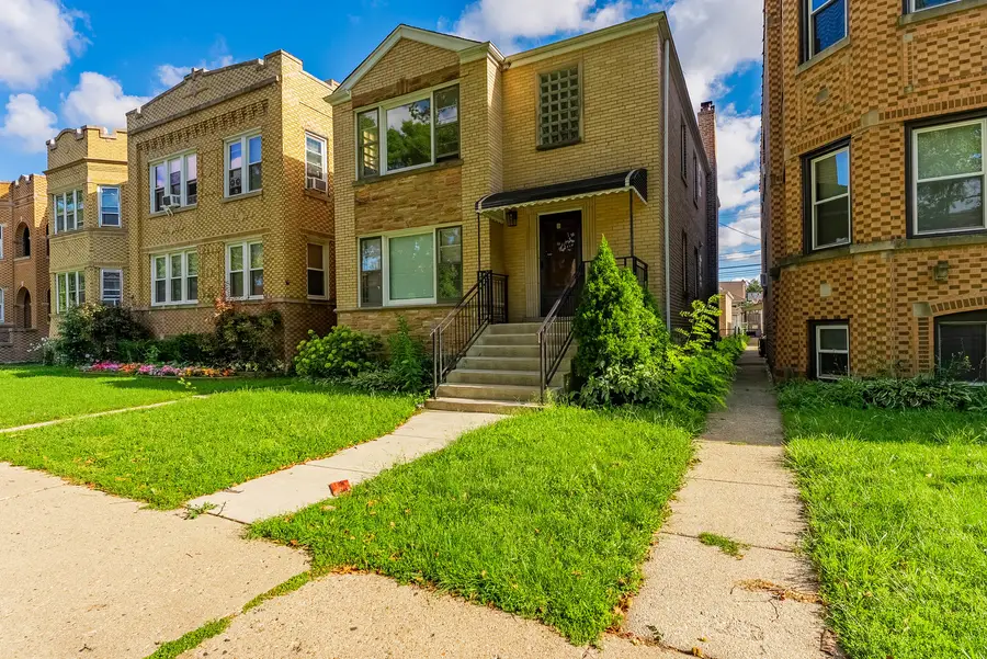 5233 W Parker Avenue, Chicago, IL 60639 - Image #2