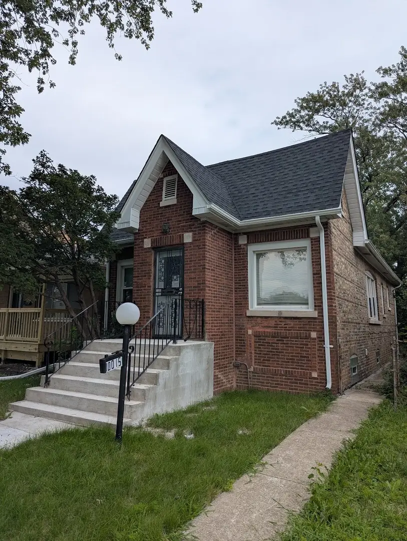 10015 S Princeton Avenue, Chicago, IL 60628 - Image #1