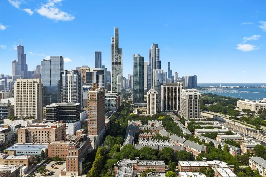 1478 S Prairie Avenue, Chicago, IL 60605 - Image #2