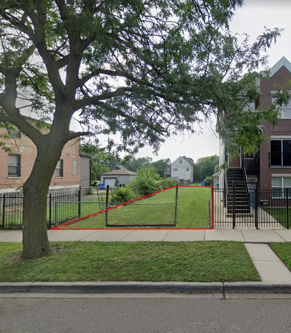 1404 S Kedvale Avenue, Chicago, IL 60623