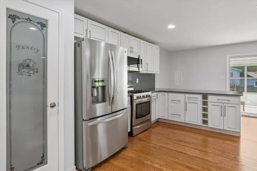 2214 Kingston Drive, Wheaton, IL 60189 - Image #3