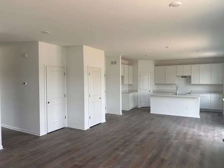 610 N. Sycamore Street, Hinckley, IL 60520 - Image #2