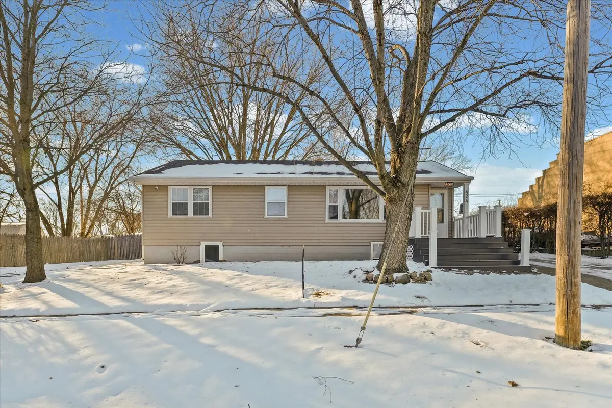 424 S Main Street, Farmer City, IL 61842 - Image #1