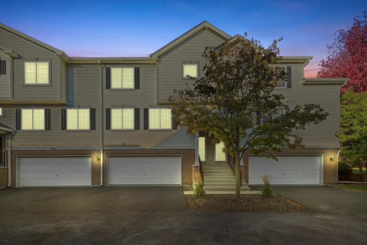 409 Evergreen Circle #4, Gilberts, IL 60136 - Image #1