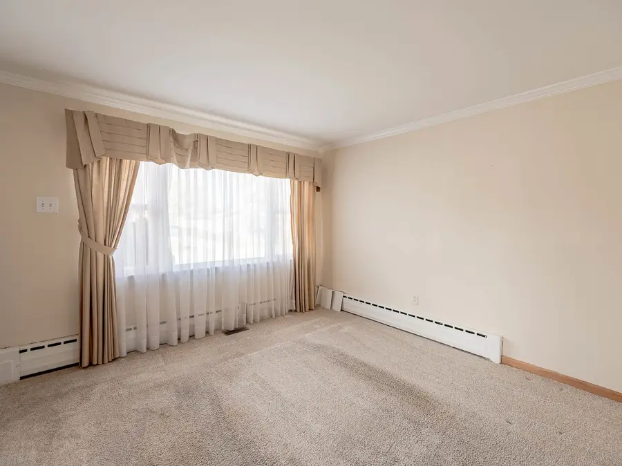 5831 W 89th Street, Oak Lawn, IL 60453 - Image #2