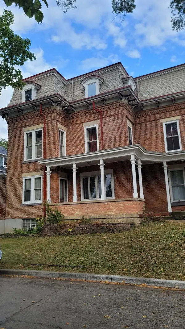 117 Tennyson Court, Elgin, IL 60120